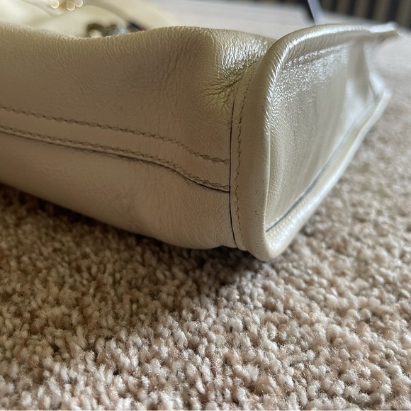 Authentic Gucci Rajah Large White Leather Tote Shoulder Bag Sherry Tiger 537219 - Picture 6 of 16